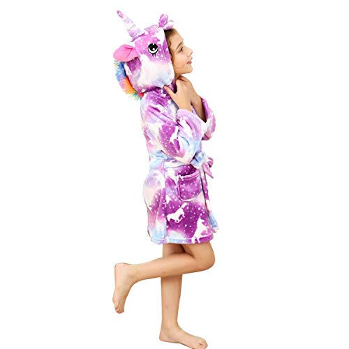 Bata de baño de chica de unicornio púrpura con cuerno y melena en 3D