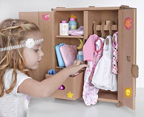 Se construirá y decorará un armario de cartón reciclable para guardar la ropa de la muñeca Nenuco.