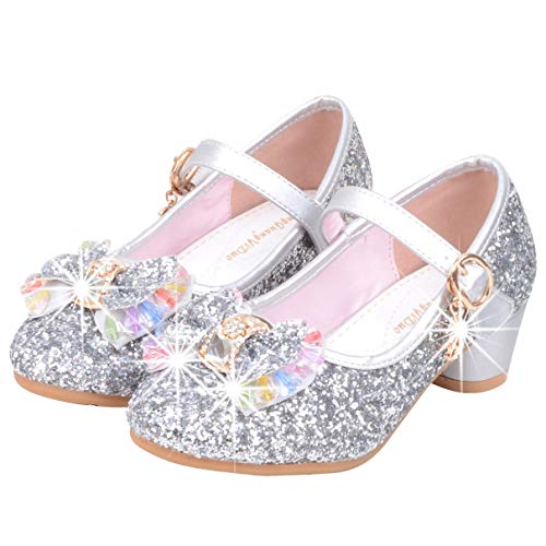 Zapato de lentejuelas de plata y nudo de joyería, con un pequeño tacón para chica, perfecto para un traje de princesa o el traje de Blancanieves
